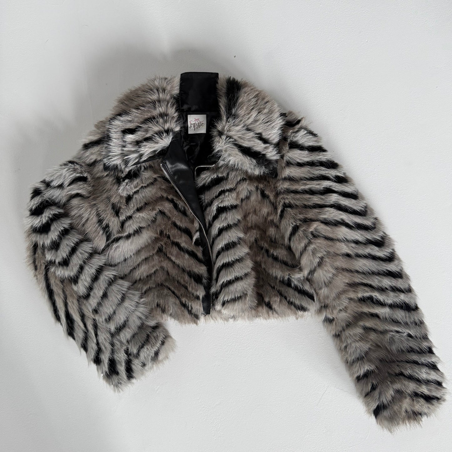 Black & Grey Faux Fur Cropped Zipped Jacket (S)
