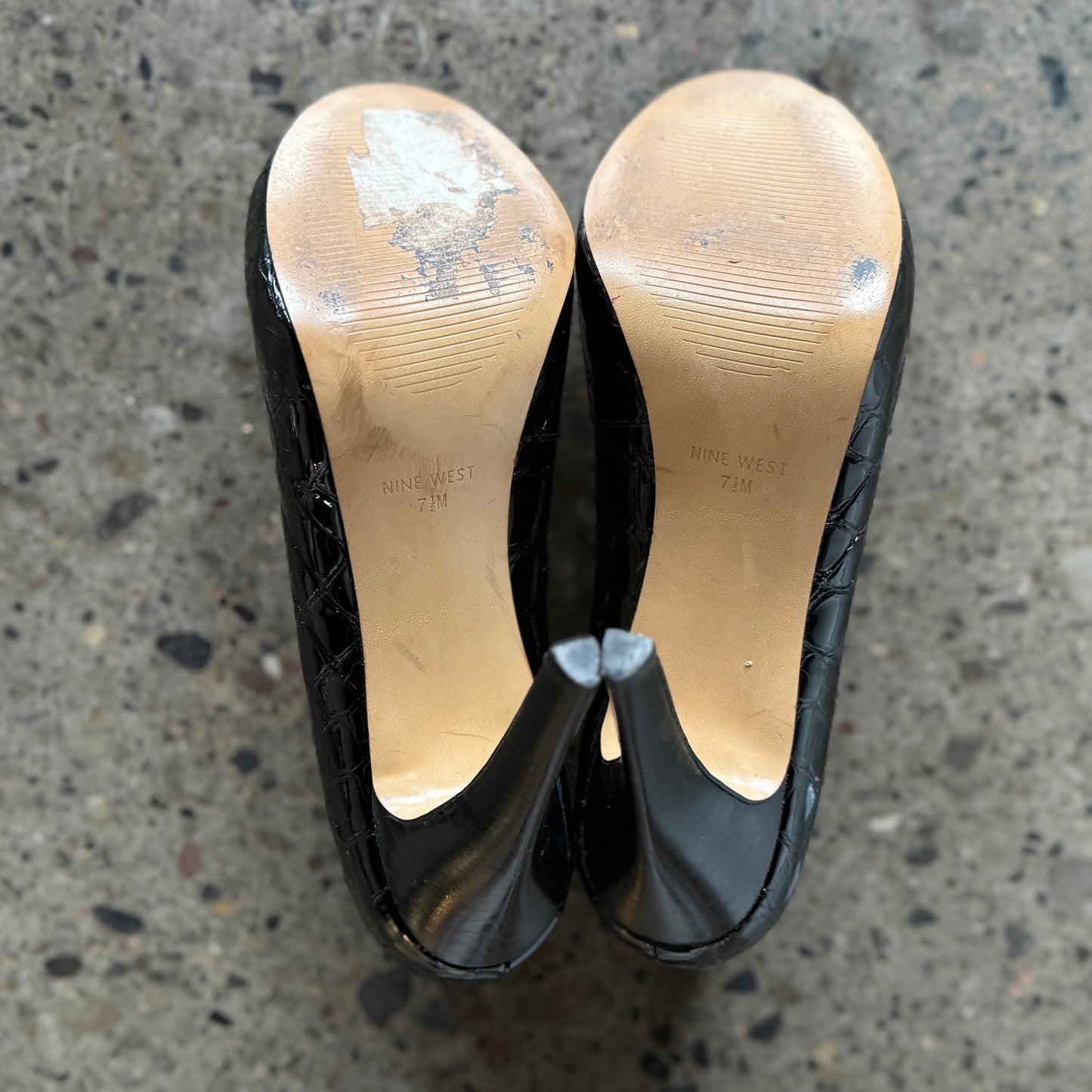 Nine West Croc-Embossed Peep-Toe Heel (7.5)